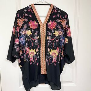 Rose & Olive Boho Floral Embroidered Kimono Top - size S